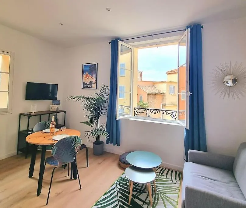 Apartment Chic - Climatise - 2 Pas Du Port - Place Aux Herbes Saint-Tropez